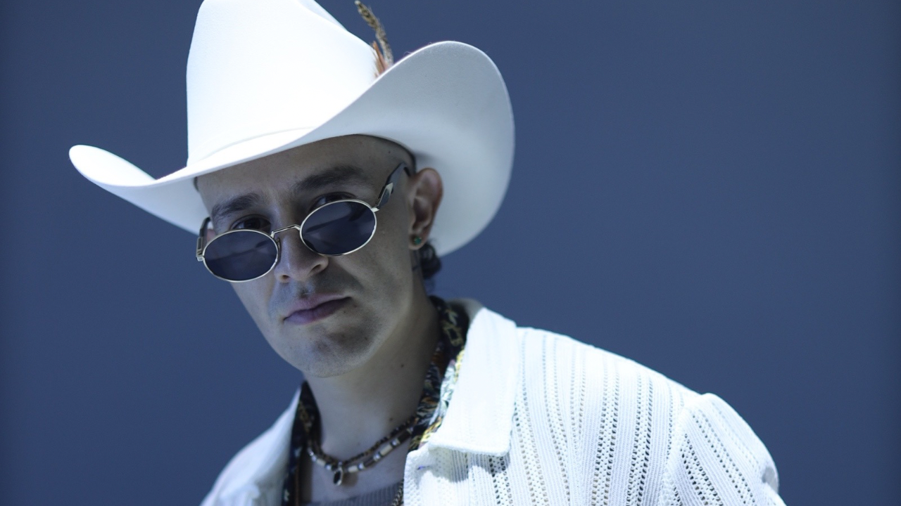 Luis Alfonso presenta ‘Descriterio’, un álbum con una propuesta muy “contentosa” y varias colaboraciones internacionales